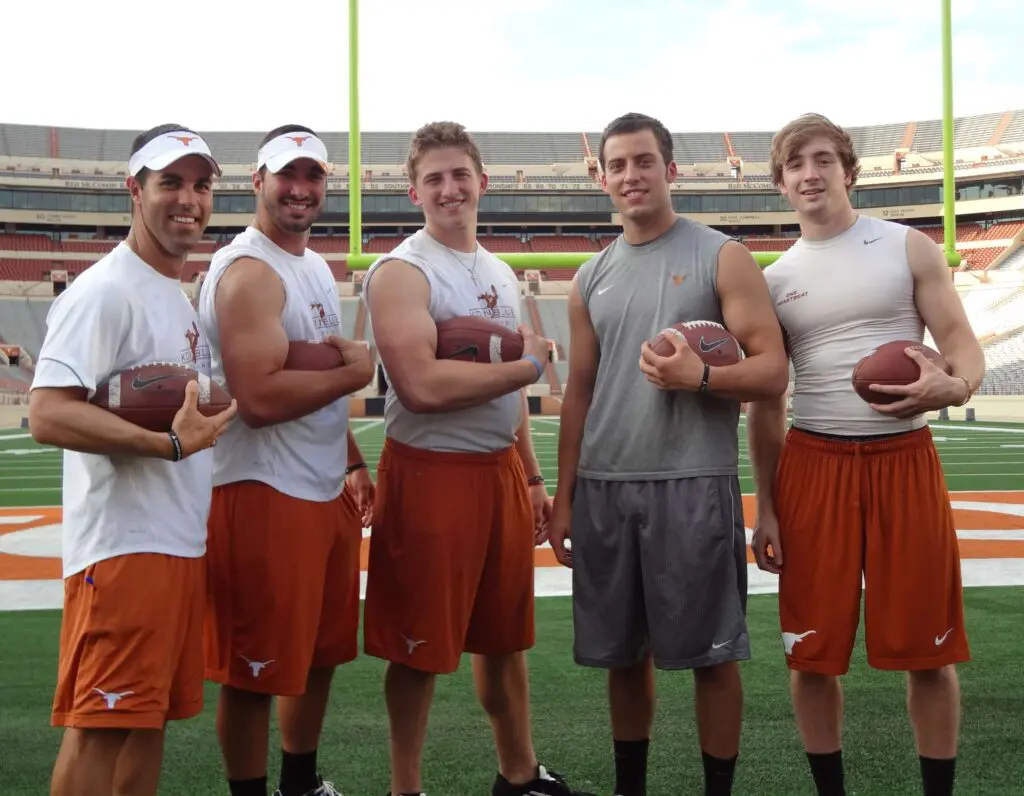 Texas Fab 50 Camps Kornblue Kicking